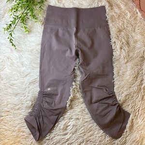 Lululemon 🍋 “In the Flow” Crop Leggings